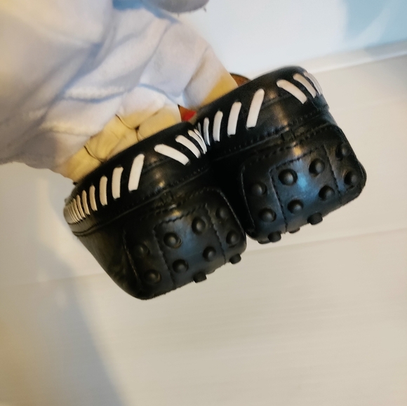 TOD'S Black  LEATHER LOAFERS WITH METAL APPLICATION AND NUBBED RUBBER SOLE 39 - Picture 3 of 14